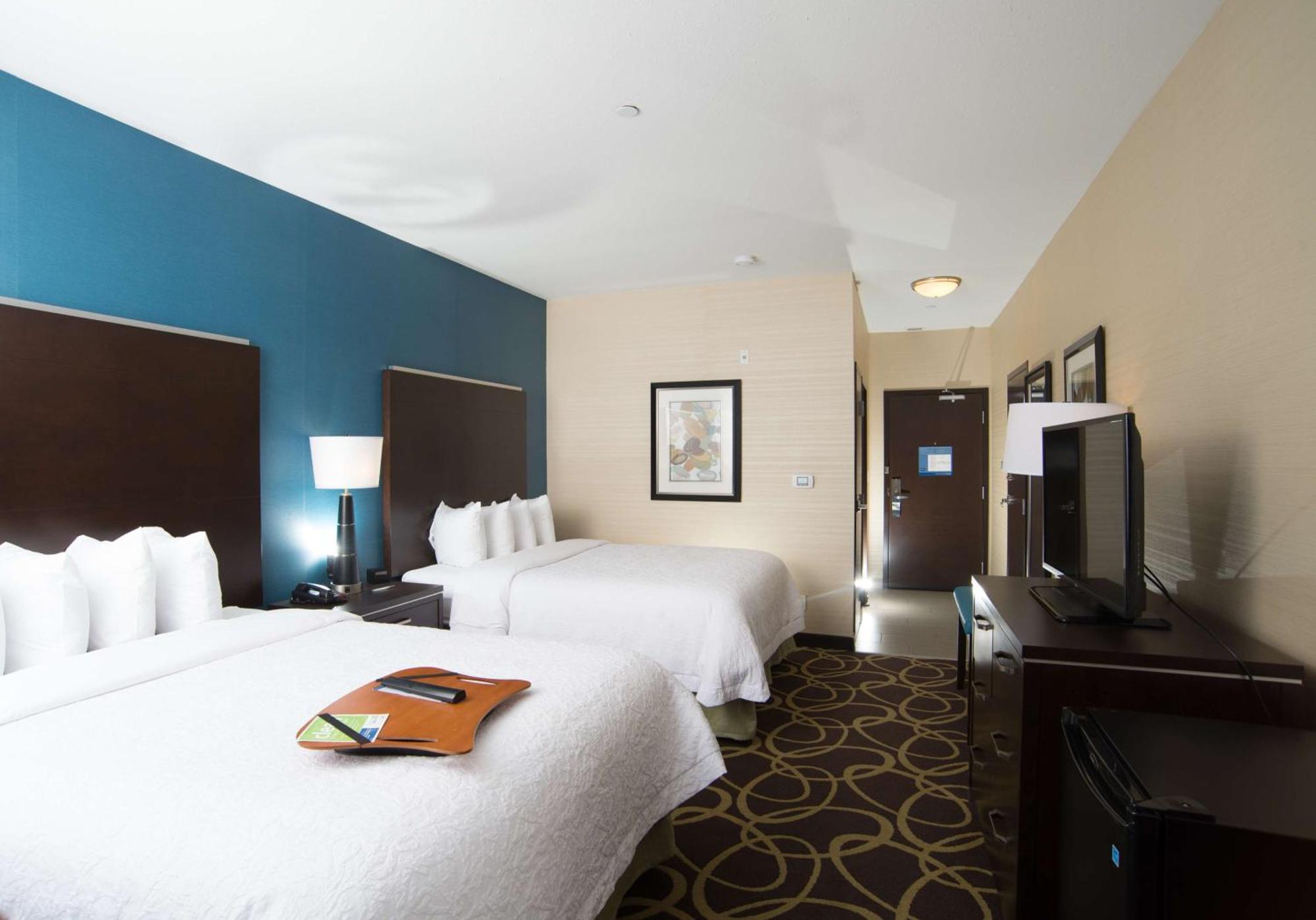 Hampton Inn & Suites East Gate Риджайна Экстерьер фото
